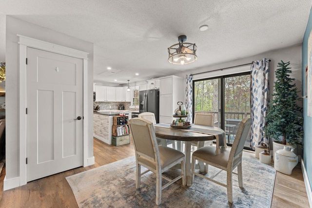 1720 Algonquin Drive, Baraboo, WI 53913