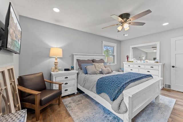 1720 Algonquin Drive, Baraboo, WI 53913