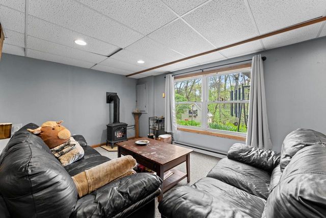1720 Algonquin Drive, Baraboo, WI 53913