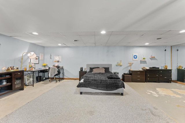 1720 Algonquin Drive, Baraboo, WI 53913