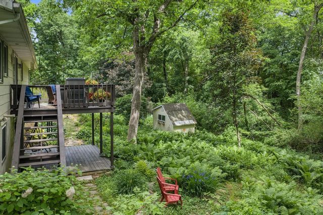 1720 Algonquin Drive, Baraboo, WI 53913