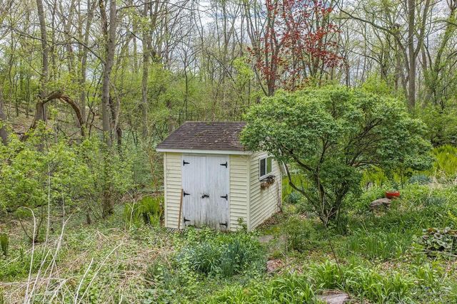 1720 Algonquin Drive, Baraboo, WI 53913
