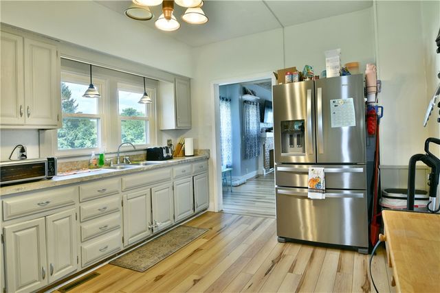 27 Morgan St, Greenville Boro, PA 16125