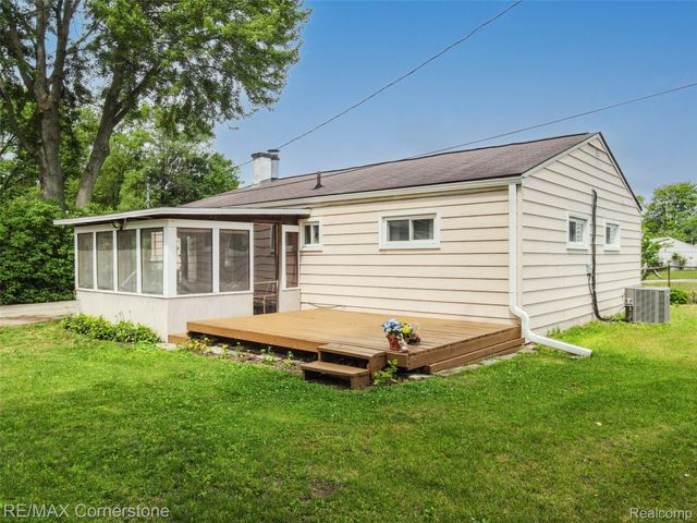 2161 Alanson Street, Westland, MI 48186