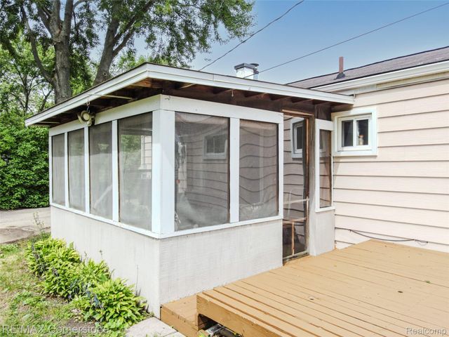 2161 Alanson Street, Westland, MI 48186