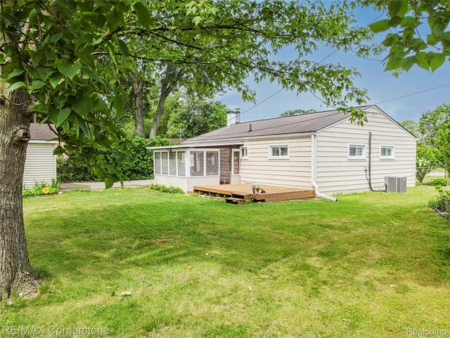2161 Alanson Street, Westland, MI 48186