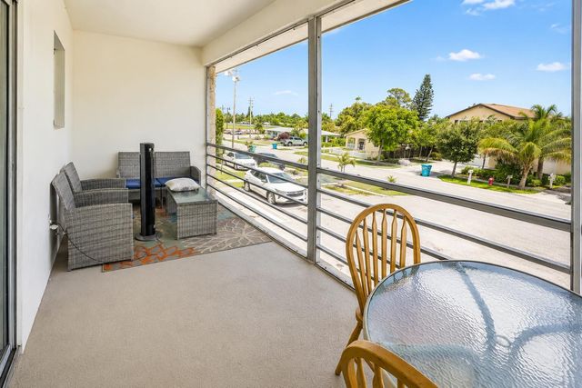 115 SW 1st Avenue 10, Boynton Beach, FL 33435