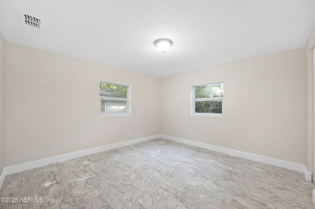 2435 S PINE ESTATES Road, Jacksonville, FL 32218