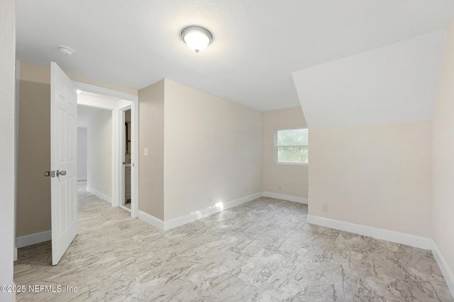 2435 S PINE ESTATES Road, Jacksonville, FL 32218