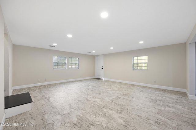 2435 S PINE ESTATES Road, Jacksonville, FL 32218