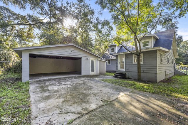 2435 S PINE ESTATES Road, Jacksonville, FL 32218