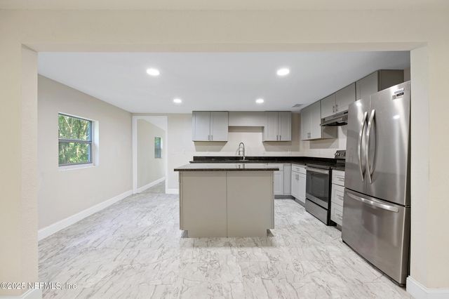 2435 S PINE ESTATES Road, Jacksonville, FL 32218