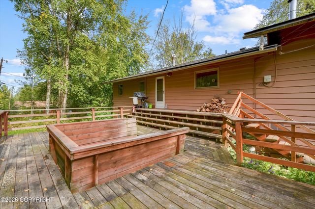 3740 Winterset Drive, Anchorage, AK 99508