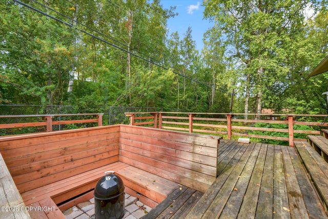 3740 Winterset Drive, Anchorage, AK 99508