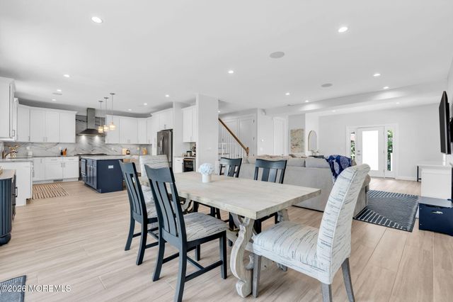 104 Cedar Berry Lane, Toms River, NJ 08753