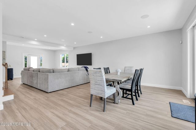 104 Cedar Berry Lane, Toms River, NJ 08753