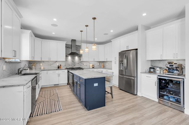 104 Cedar Berry Lane, Toms River, NJ 08753