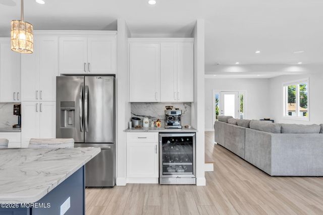 104 Cedar Berry Lane, Toms River, NJ 08753