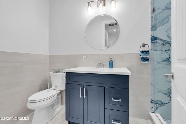 104 Cedar Berry Lane, Toms River, NJ 08753