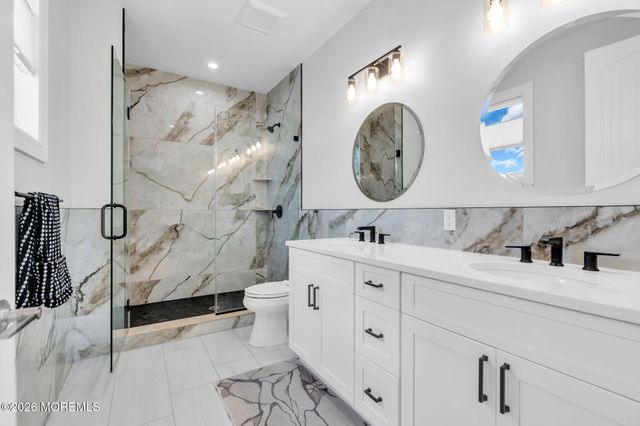 104 Cedar Berry Lane, Toms River, NJ 08753