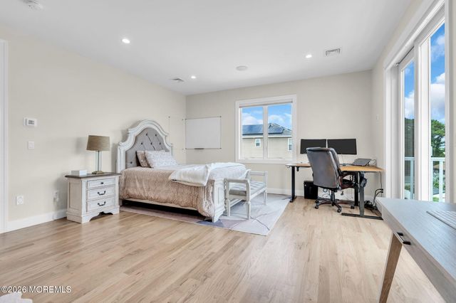 104 Cedar Berry Lane, Toms River, NJ 08753