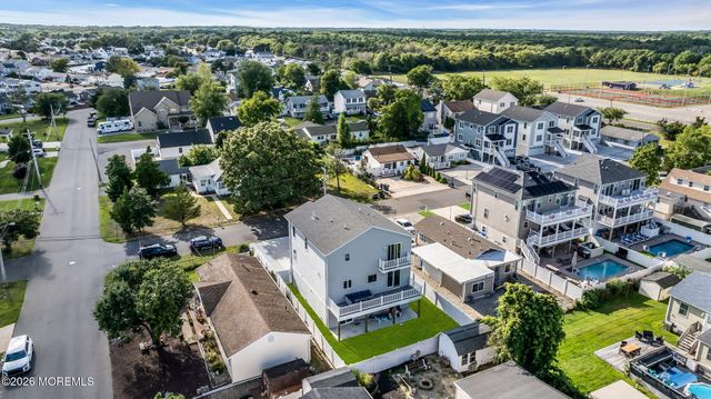 104 Cedar Berry Lane, Toms River, NJ 08753