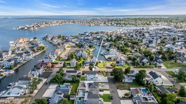 104 Cedar Berry Lane, Toms River, NJ 08753