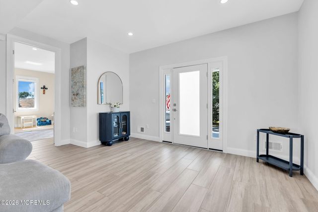 104 Cedar Berry Lane, Toms River, NJ 08753