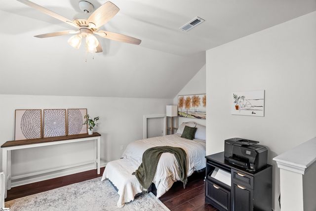 104 Golden Crest Court, Mauldin, SC 29662