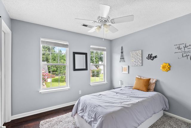 104 Golden Crest Court, Mauldin, SC 29662