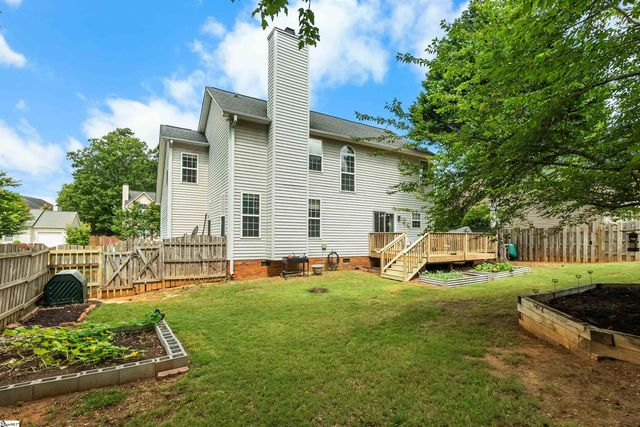 104 Golden Crest Court, Mauldin, SC 29662