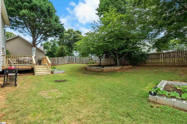 104 Golden Crest Court, Mauldin, SC 29662