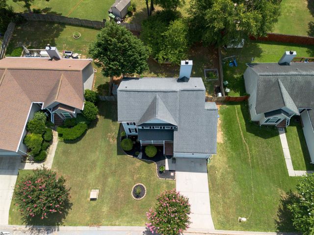 104 Golden Crest Court, Mauldin, SC 29662