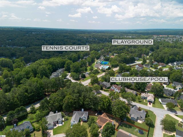 104 Golden Crest Court, Mauldin, SC 29662