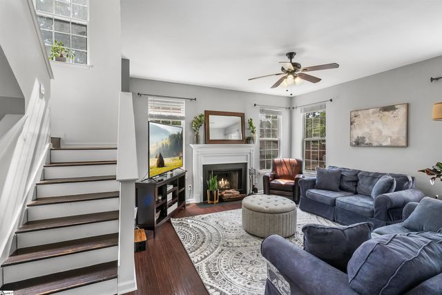 104 Golden Crest Court, Mauldin, SC 29662
