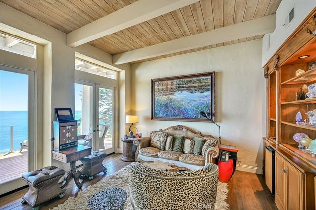 31532 Victoria Point, Malibu, CA 90265