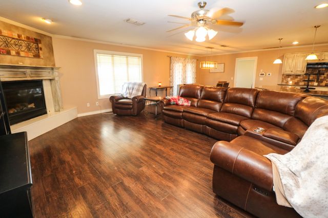 2401 US-385, B, Littlefield, TX 79339