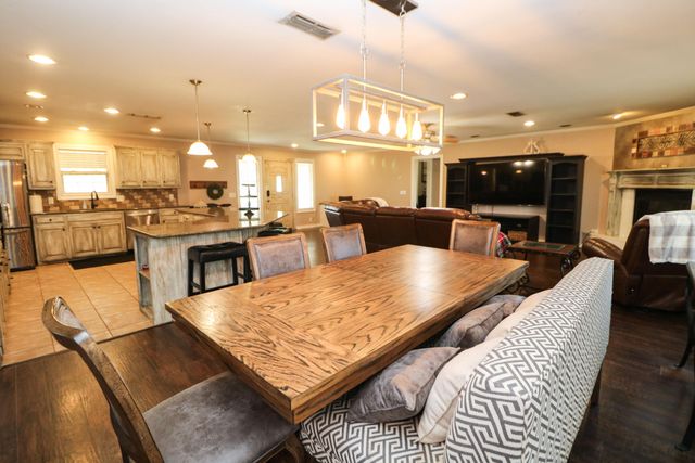 2401 US-385, B, Littlefield, TX 79339