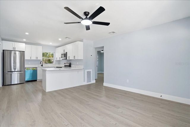 761 29TH AVENUE S, St Petersburg, FL 33705