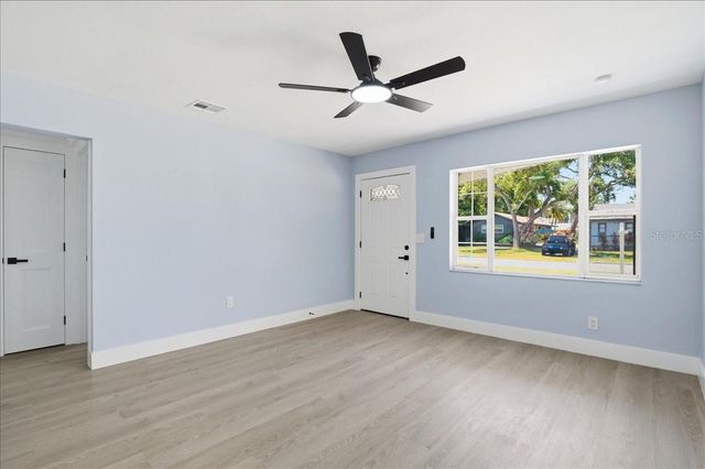 761 29TH AVENUE S, St Petersburg, FL 33705