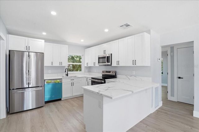 761 29TH AVENUE S, St Petersburg, FL 33705