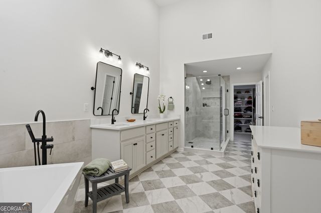 423 Jefferson Circle 423, Atlanta, GA 30328