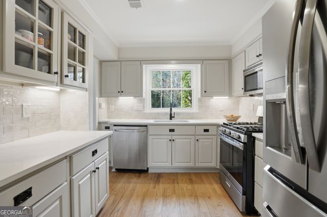 423 Jefferson Circle 423, Atlanta, GA 30328