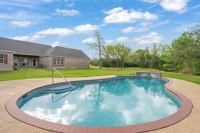 13652 Suzanne Place, College Station, TX 77845