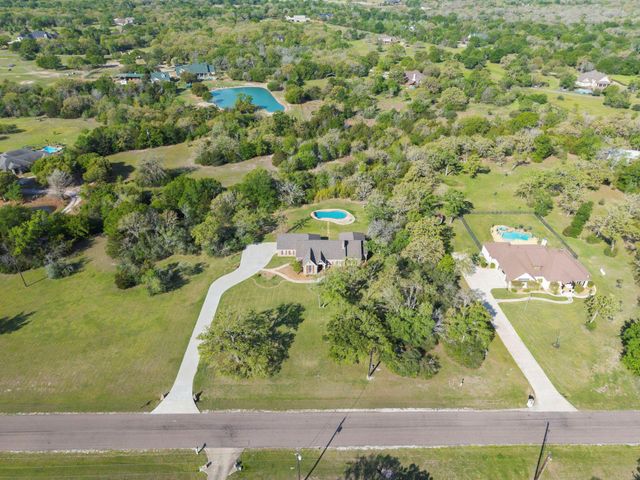 13652 Suzanne Place, College Station, TX 77845