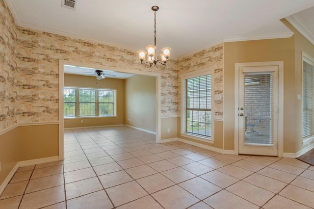 13652 Suzanne Place, College Station, TX 77845