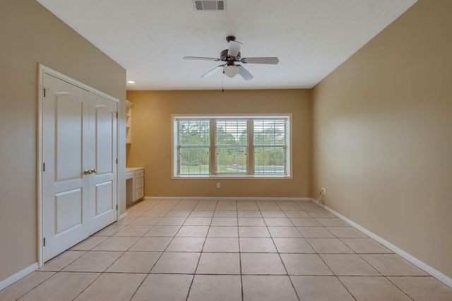 13652 Suzanne Place, College Station, TX 77845