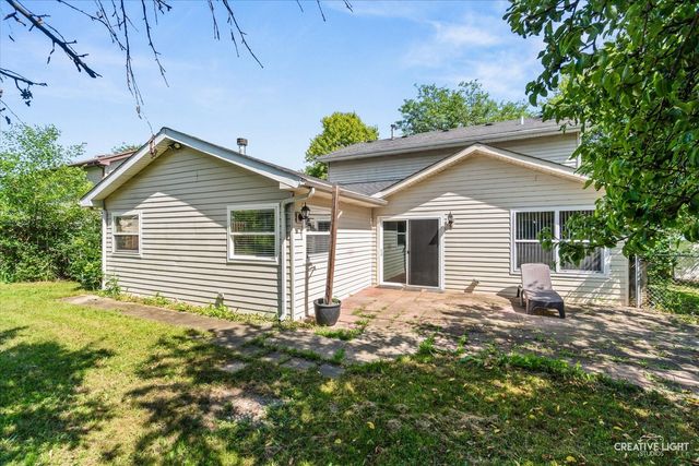 2910 Worcester Lane, Aurora, IL 60504