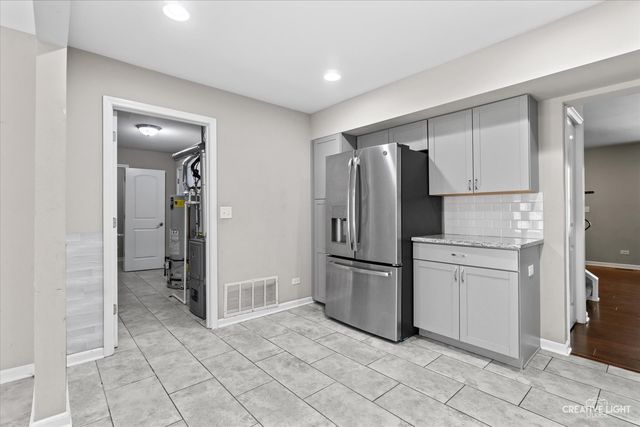 2910 Worcester Lane, Aurora, IL 60504