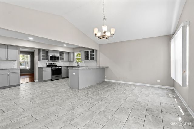 2910 Worcester Lane, Aurora, IL 60504